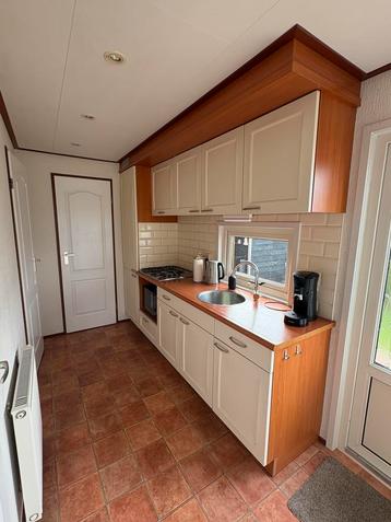 Keuken uit chalet 300cm (ophalen in Lith) beschikbaar voor biedingen