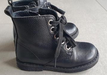 IKKE leren meisjes boots maat 23 en roze regenlaarsjes beschikbaar voor biedingen