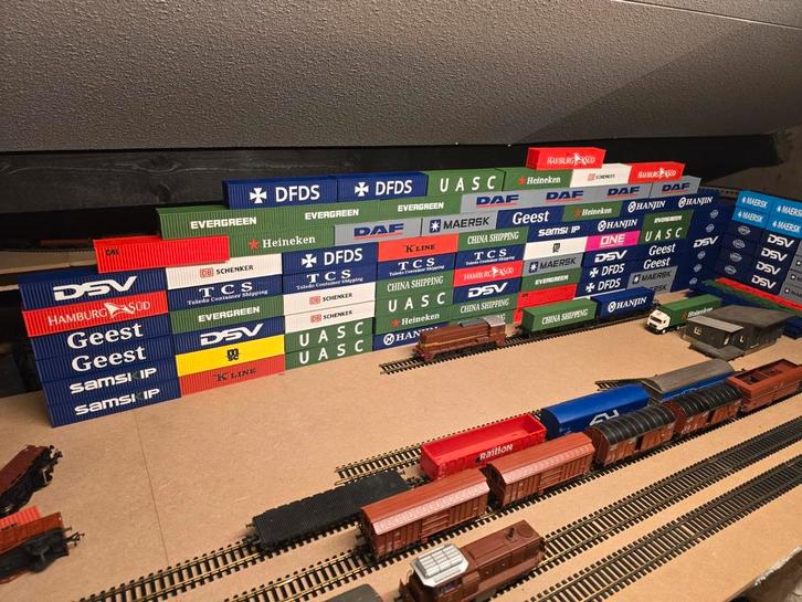 H0 terminal containers voor de modelspoorbaan, Hobby en Vrije tijd, Modeltreinen | H0, Nieuw, Gelijkstroom of Wisselstroom, Overige merken