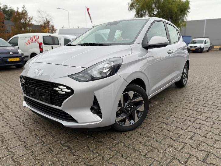 Hyundai I10 1.0 Premium 5-zits Automaat (CAM/NAV/PDC) BOVAG/, Auto's, Hyundai, Bedrijf, Te koop, i10, ABS, Achteruitrijcamera