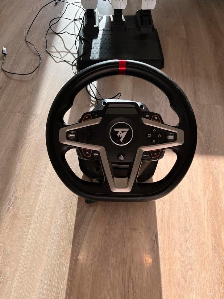 Thrustmaster T248R Racestuur PS4/PS5/PC, Spelcomputers en Games, Spelcomputers | Sony PlayStation Consoles | Accessoires, Zo goed als nieuw