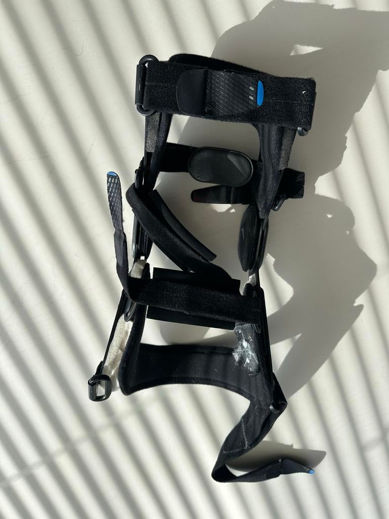 Kniebrace. Scharnierbrace, Diversen, Ophalen
