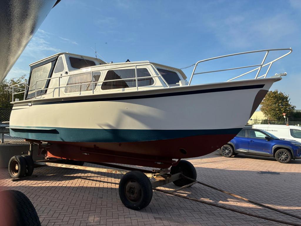 Carascuda 8.20m, eventueel over te nemen ligplaats, Watersport en Boten, Motorboten en Motorjachten, Ophalen, Gebruikt, Staal