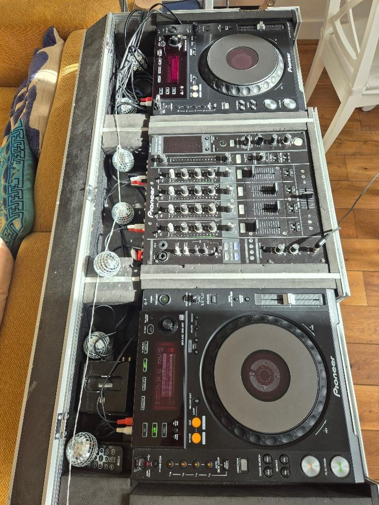 Pioneer DJ set (CDJ 850 & DJM 800) + flightcase & decksaver, Ophalen, Zo goed als nieuw, Dj-set, Pioneer