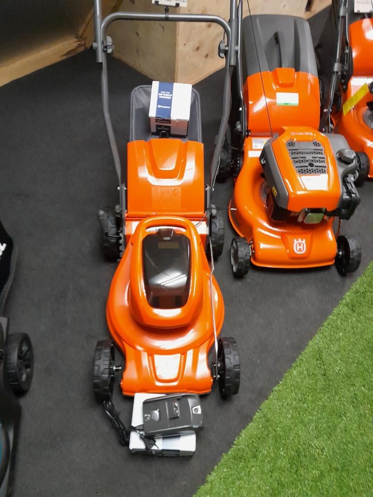 Husqvarna accumaaier., Ophalen of Verzenden