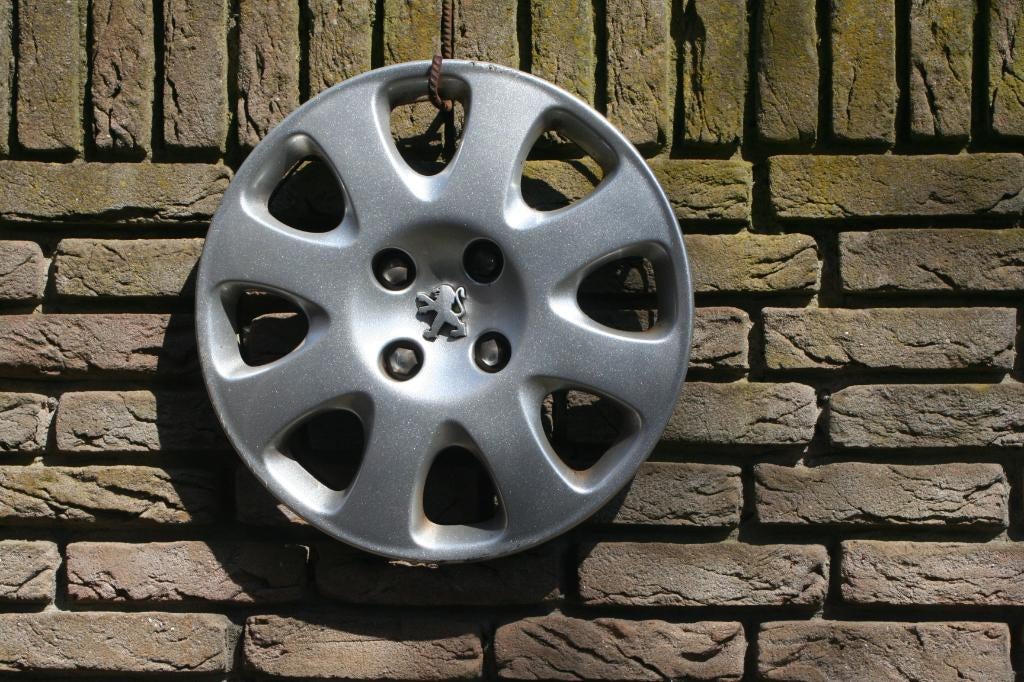 Mooie originele peugeot 1 wieldop, Auto diversen, Wieldoppen, Ophalen of Verzenden, Gebruikt