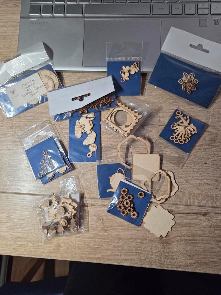 chipboards embelishments, Hobby en Vrije tijd, Scrapbooking, Nieuw, Versiering of Embellishment, Ophalen of Verzenden