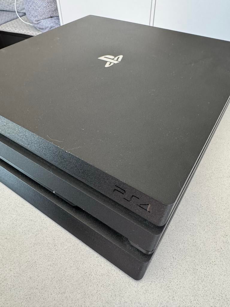 Sony PlayStation 4 Pro 1TB met 2 controllers, Ophalen, Gebruikt, Met 2 controllers, 1 TB