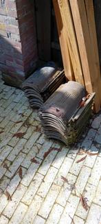 Dakpannen, Doe-het-zelf en Verbouw, Ophalen, Steen of Klei, Dakpannen, Grijs