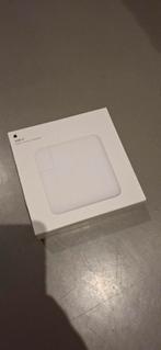 Apple USB-C 96W Power Adapter, Computers en Software, Laptop-opladers, Ophalen of Verzenden, Zo goed als nieuw