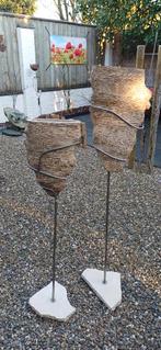 Twee design scultures. Mooie kunst binnenshuis of praktijk, Ophalen