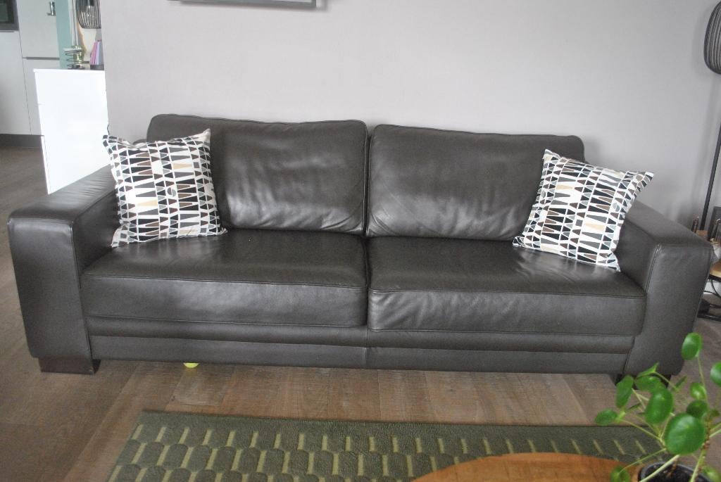 Bank, 4 zits, leer, Montel, zeer nette staat, Huis en Inrichting, Banken | Bankstellen, Ophalen, Gebruikt, Rechte bank, Modern