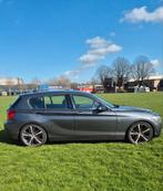 Bmw 1 serie   sport uitvoering met veel opties. automaat, Parkeerassistent, Zwart, 4 cilinders, 1600 cc