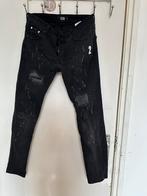 Zwarte jeans met verfspatten en scheuren - W32, Ophalen of Verzenden, Gedragen, Zwart, W32 (confectie 46) of kleiner