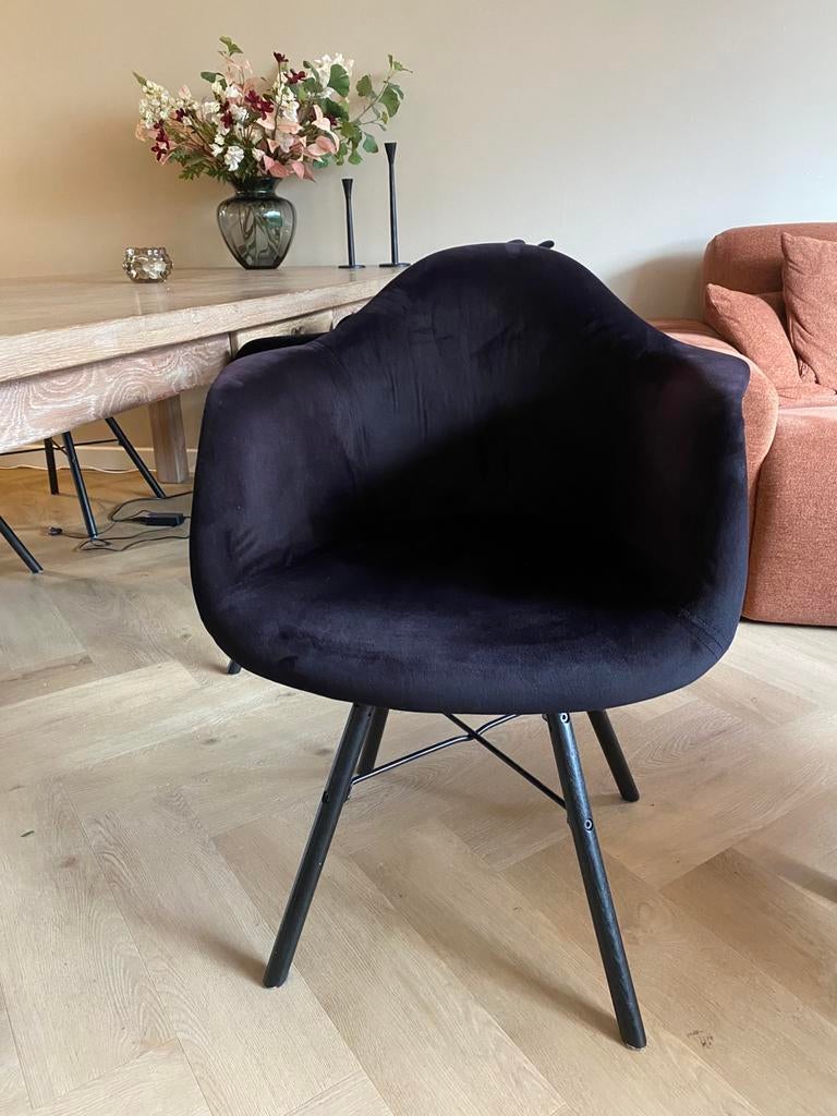 Eetkamerstoel fluweel zwart 6 stuks, Huis en Inrichting, Stoelen, Ophalen of Verzenden, Zo goed als nieuw, Zwart