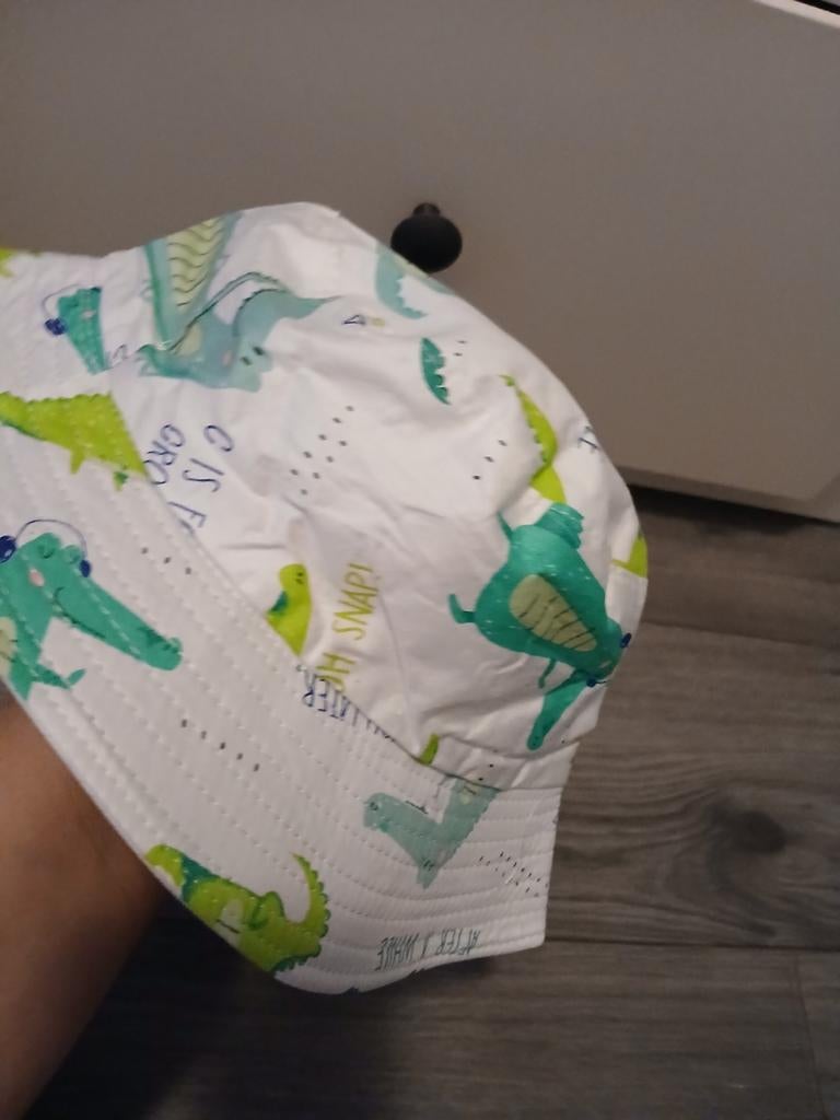 zonnehoed met krokodillenprint, Kinderen en Baby's, Kinderkleding | Petten en Hoeden, Ophalen of Verzenden, Nieuw, Hoed