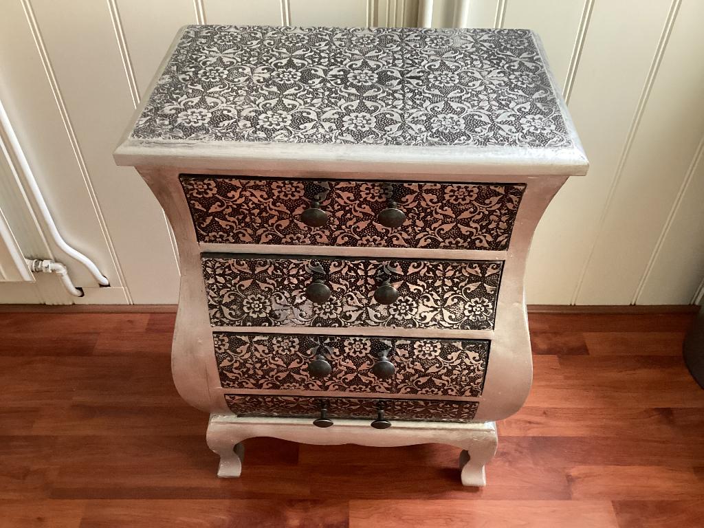 Buikkastje zilverkleurig, Huis en Inrichting, Ophalen, Gebruikt, 50 tot 100 cm, 3 of 4 laden