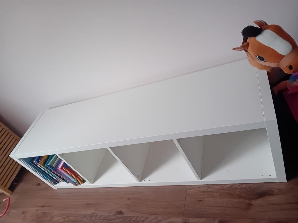 Kallax kast - kan nog een ronde mee, Met plank(en), Gebruikt, Minder dan 100 cm, 25 tot 50 cm