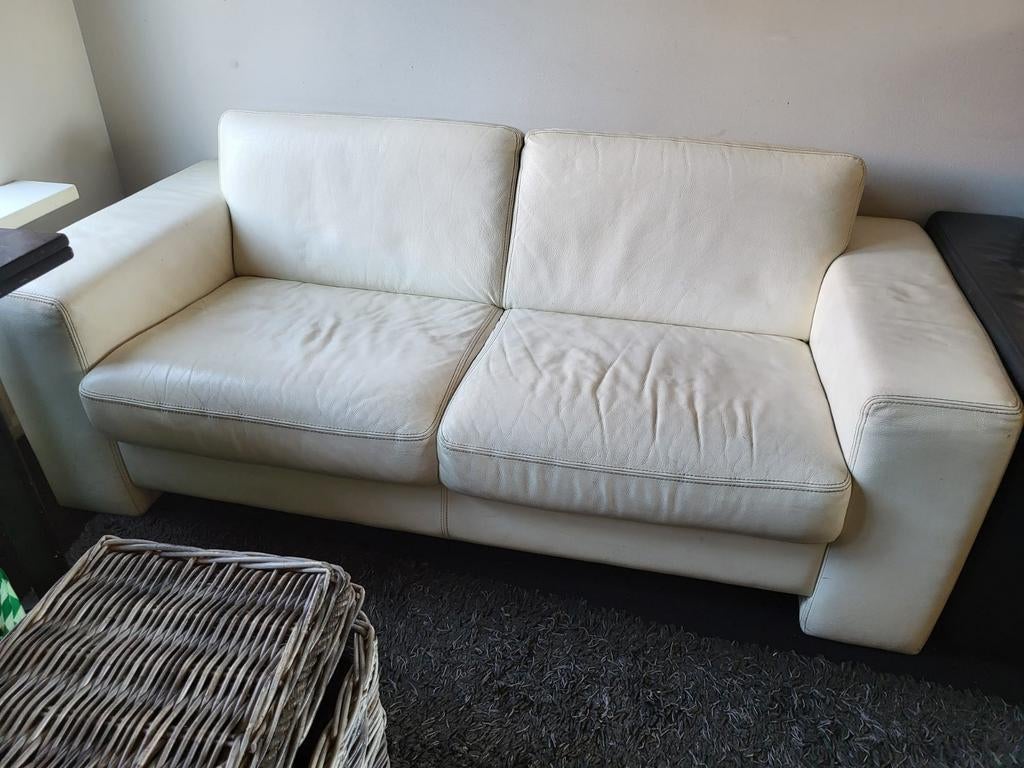 GRATIS WIT LEREN BANK, Gebruikt, Tweepersoons, Ophalen of Verzenden, Leer