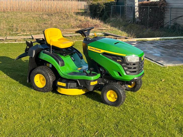 John Deere X117R zitmaaier 18 uur gebruikt, Tuin en Terras, Zitmaaiers, Zo goed als nieuw, Ophalen
