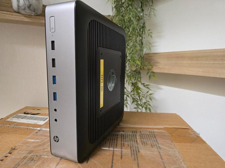 HP T730 thinclient in doos - 8GB ram - SSD - met adapter!, Computers en Software, Computerbehuizingen, Zo goed als nieuw, Ophalen of Verzenden