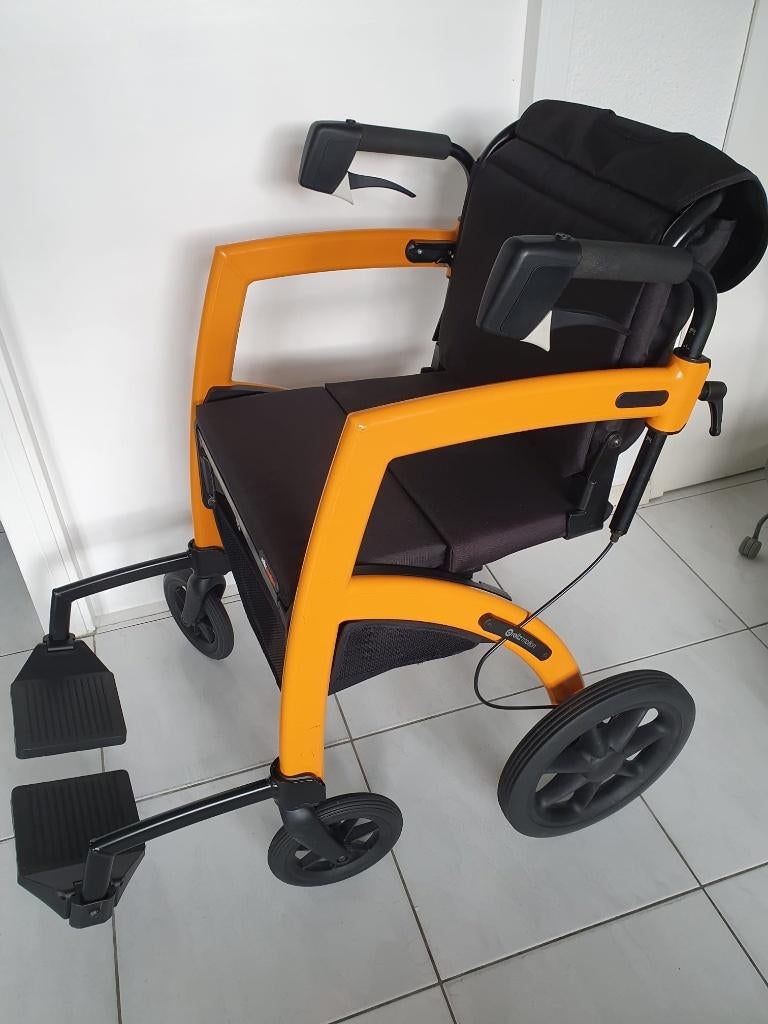 rollz motion - rollator / rolstoel  in 1 apparaat - ZGAN, Diversen, Rollators, Ophalen, Opvouwbaar, Zo goed als nieuw