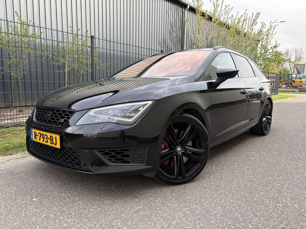 SEAT Leon ST 2.0 TSI Cupra 290 Connect / AUTOMAAT / NAVI / C, Auto's, Seat, 15 km/l, Gebruikt, Euro 6, 4 cilinders
