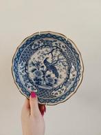Decoratief Delftsblauw bord met pauw en bloemen, Ophalen of Verzenden