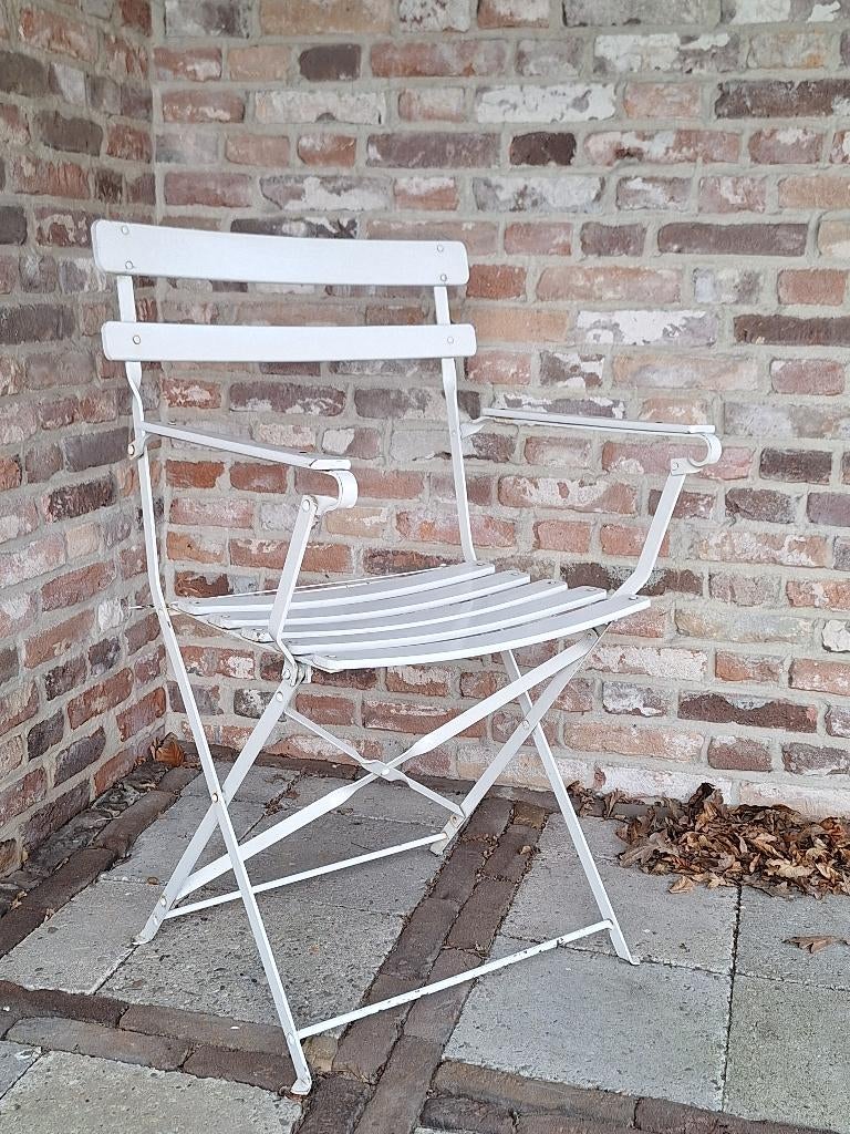 Bistro stoel (brocante)., Ophalen