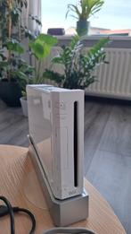 Nintendo Wii set met 2 controllers en 4 games, Spelcomputers en Games, Spelcomputers | Nintendo Wii, Ophalen