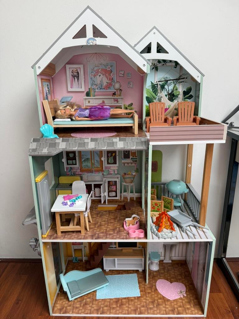 Kidkraft barbiehuis inclusief alle accessoires, Kinderen en Baby's, Speelgoed | Poppenhuizen, Ophalen, Zo goed als nieuw, Poppenhuis