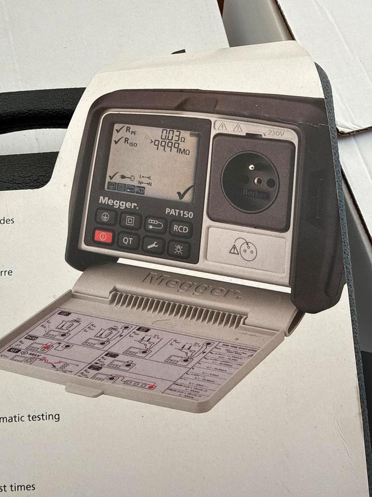 Megger PAT120-DE Draagbare Apparaattester, Doe-het-zelf en Verbouw, Meetapparatuur, Nieuw, Elektriciteit, Ophalen of Verzenden