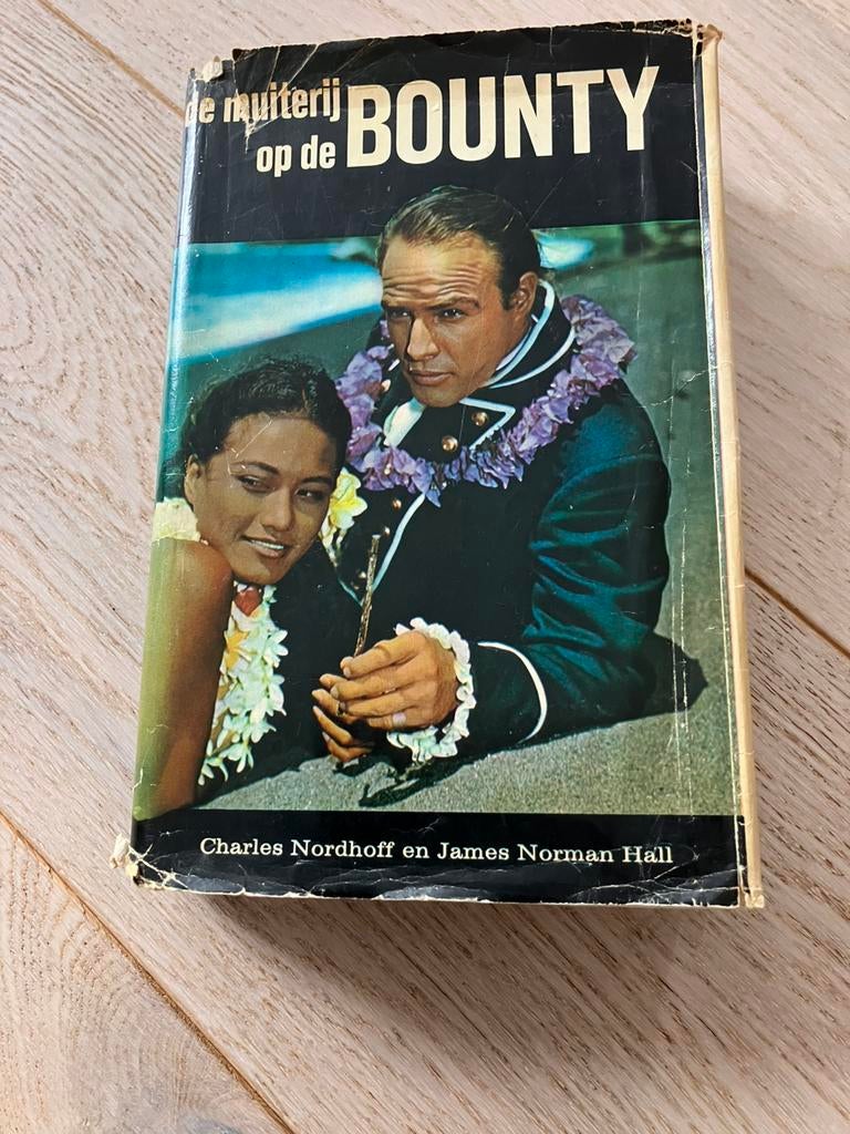 Muiterij op de bounty (Bounty triologie) 1962, Boeken, Gelezen, Charles Nordhoff en James Norman Hall, Ophalen of Verzenden, Nederland