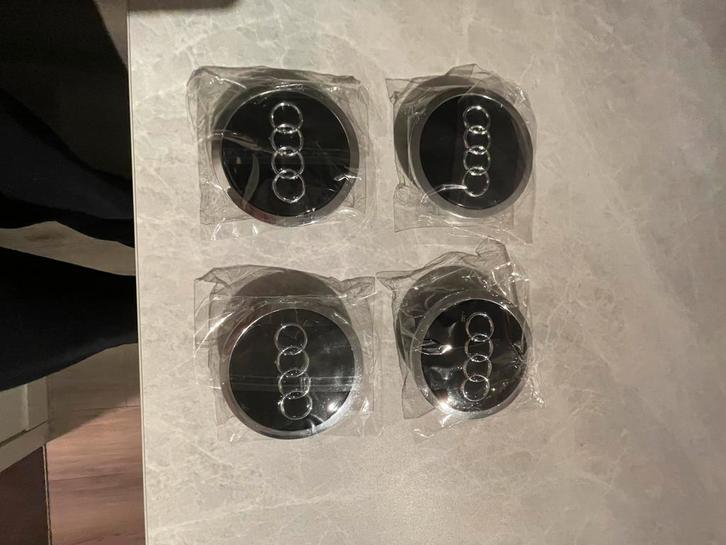 Audi naafdoppen 68-70mm, Auto diversen, Wieldoppen, Nieuw, Ophalen of Verzenden