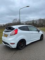 Ford fiësta ST 1.6 turbo 2016, Auto's, Voorwielaandrijving, 4 cilinders, 1600 cc, Leder en Stof