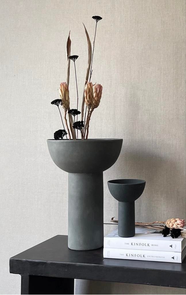 101 Copenhagen Block Vaas Groot - Donkergrijs, Huis en Inrichting, Woonaccessoires | Vazen, Nieuw, Overige kleuren, Minder dan 50 cm