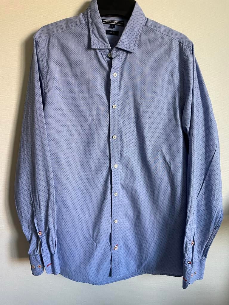Tommy Hilfiger overhemd lichtblauw maat L slimfit, Ophalen of Verzenden, Zo goed als nieuw, Blauw, Halswijdte 41/42 (L)