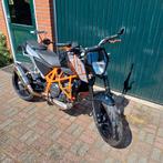 KTM 690 Duke 2013 - Naked bike met Akrapovic uitlaat, Particulier, Naked bike