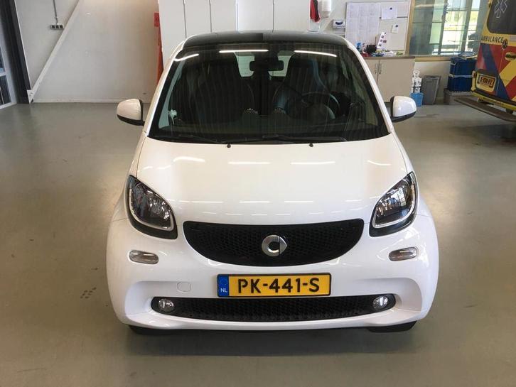 Smart ForTwo 1.0 52KW Coupe 2017 Wit parelmoer, Auto's, Smart, Particulier, ForTwo, Lichtmetalen velgen, Panoramadak, Benzine