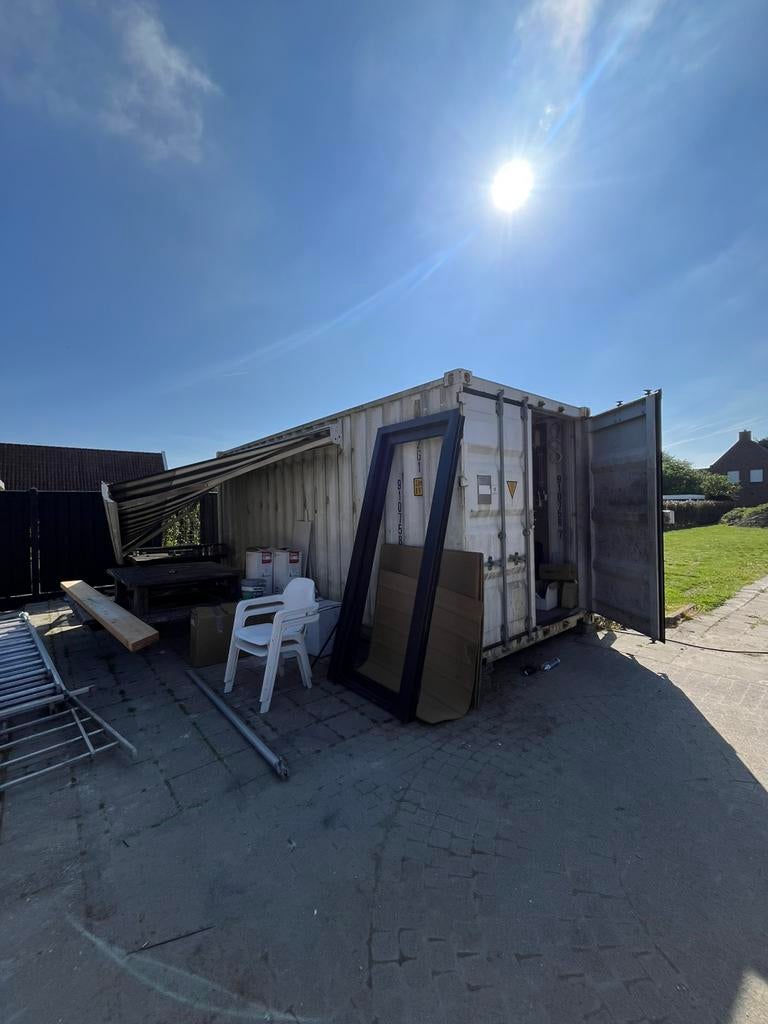 Zeecontainer met stroomaansluiting, Ophalen