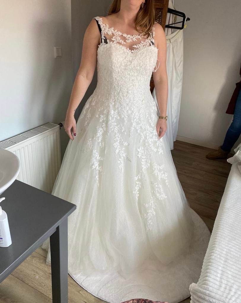 Bruidsjurk, trouwjurk 42/44. Valt op maat met hoepel, Ophalen of Verzenden, Zo goed als nieuw, Wit, Trouwjurk