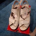 Helioform dames schoenen, Schoenen met lage hakken, Wit, Ophalen of Verzenden, Zo goed als nieuw