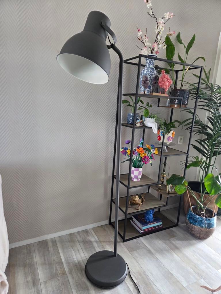 Ikea staande lamp industrieel grijs, Ophalen