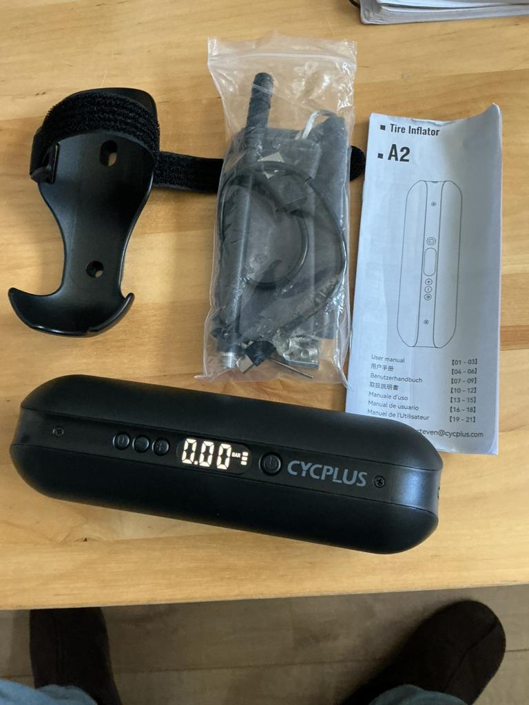 Cycplus  electrice fietspomp 5200mAh zgan, Ophalen of Verzenden, Zo goed als nieuw