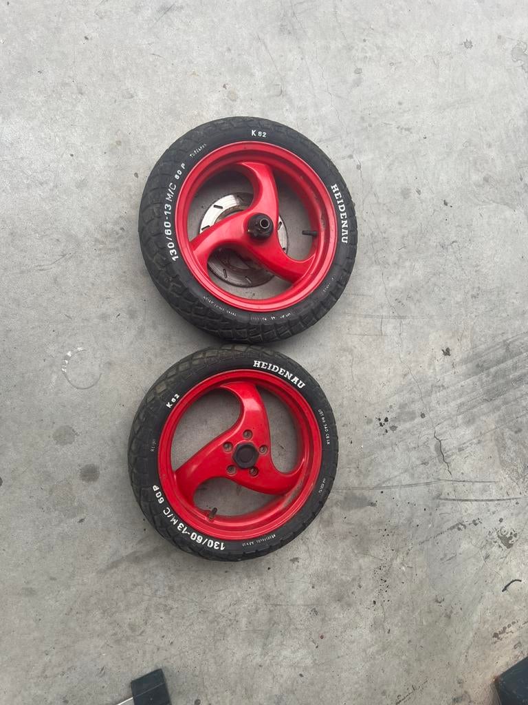 Piaggio mrg mc3 mc2 velgen DD rood velgenset wielen banden, Ophalen of Verzenden