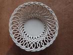 REGENT, engels merk, mooi opengewerkt schaaltje, Antiek en Kunst, Antiek | Porselein, Ophalen of Verzenden