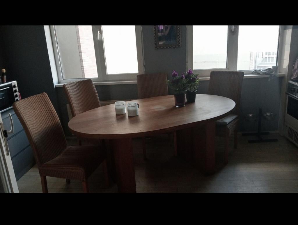 Eettafel met 4 stoelen, Ophalen