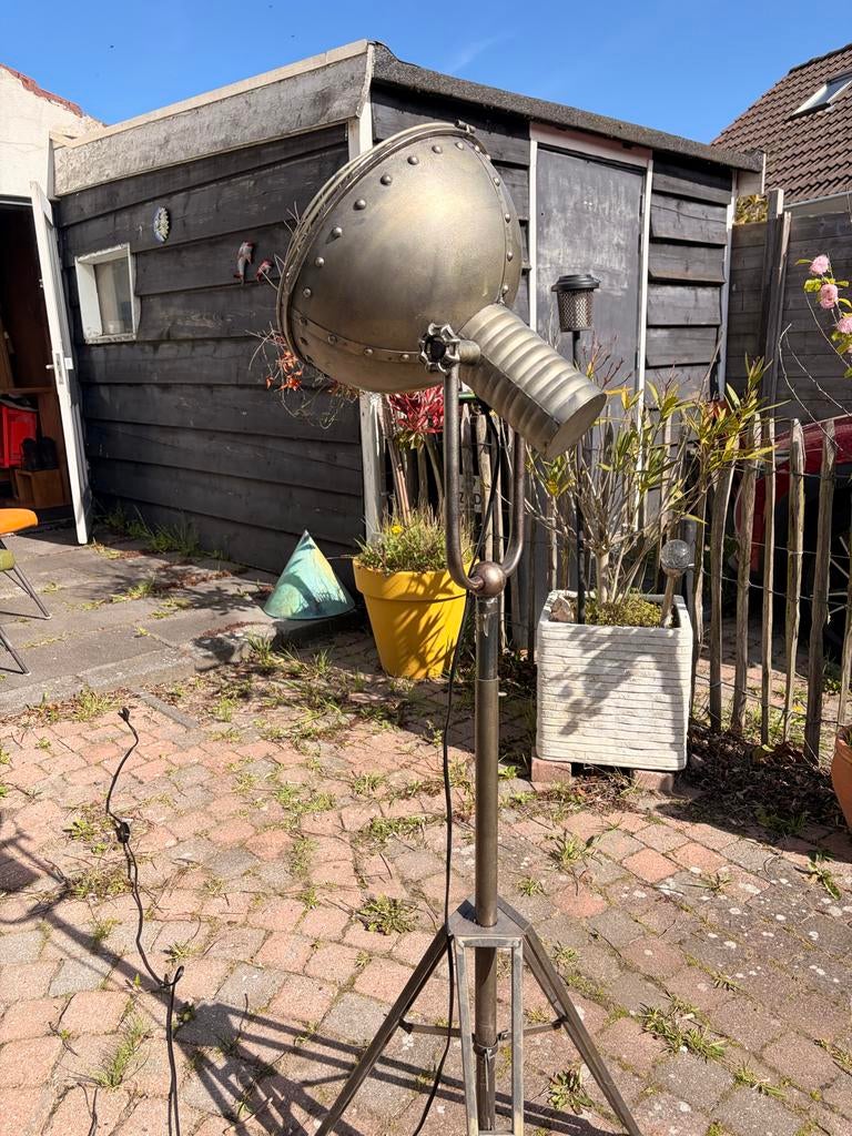 Industriële staande lamp, Huis en Inrichting, Ophalen, Gebruikt, Metaal, 150 tot 200 cm