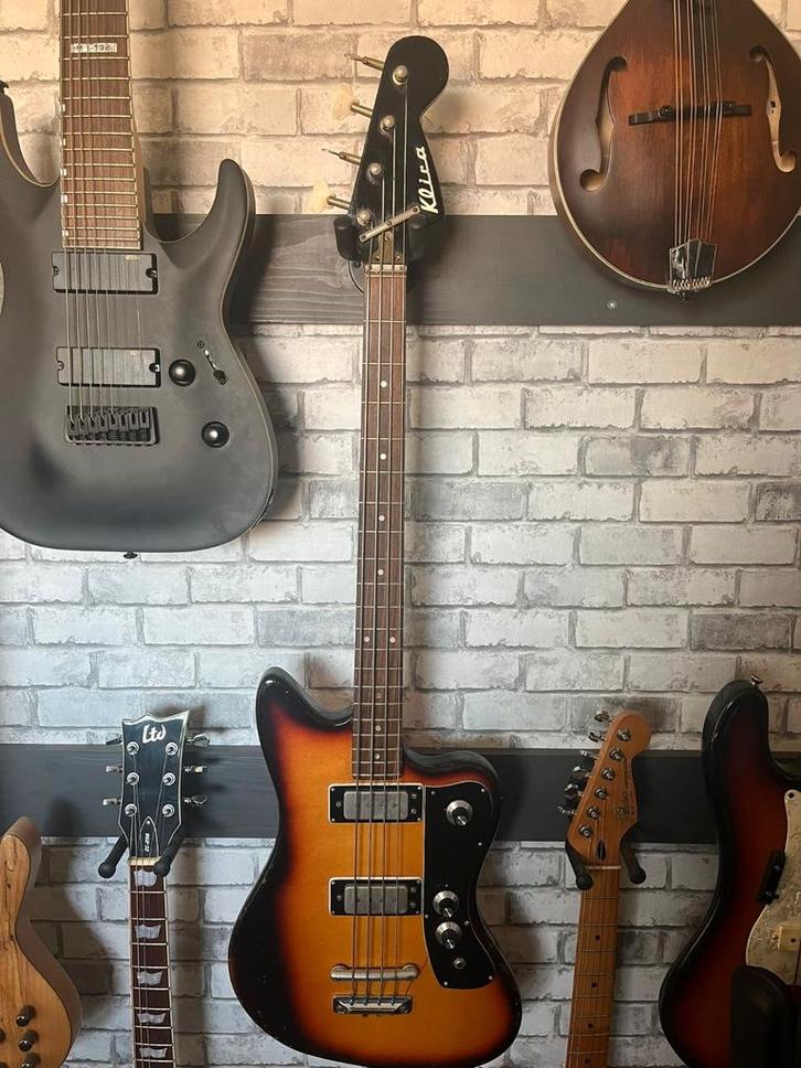 Klira Kentucky jaren 60 basgitaar, Muziek en Instrumenten, Snaarinstrumenten | Gitaren | Bas, Gebruikt, Ophalen