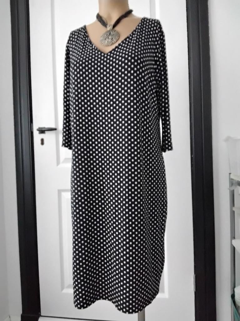 Helena Hart jurk, maat L, perfecte staat, Zwart, Maat 42/44 (L), Zo goed als nieuw, Onder de knie